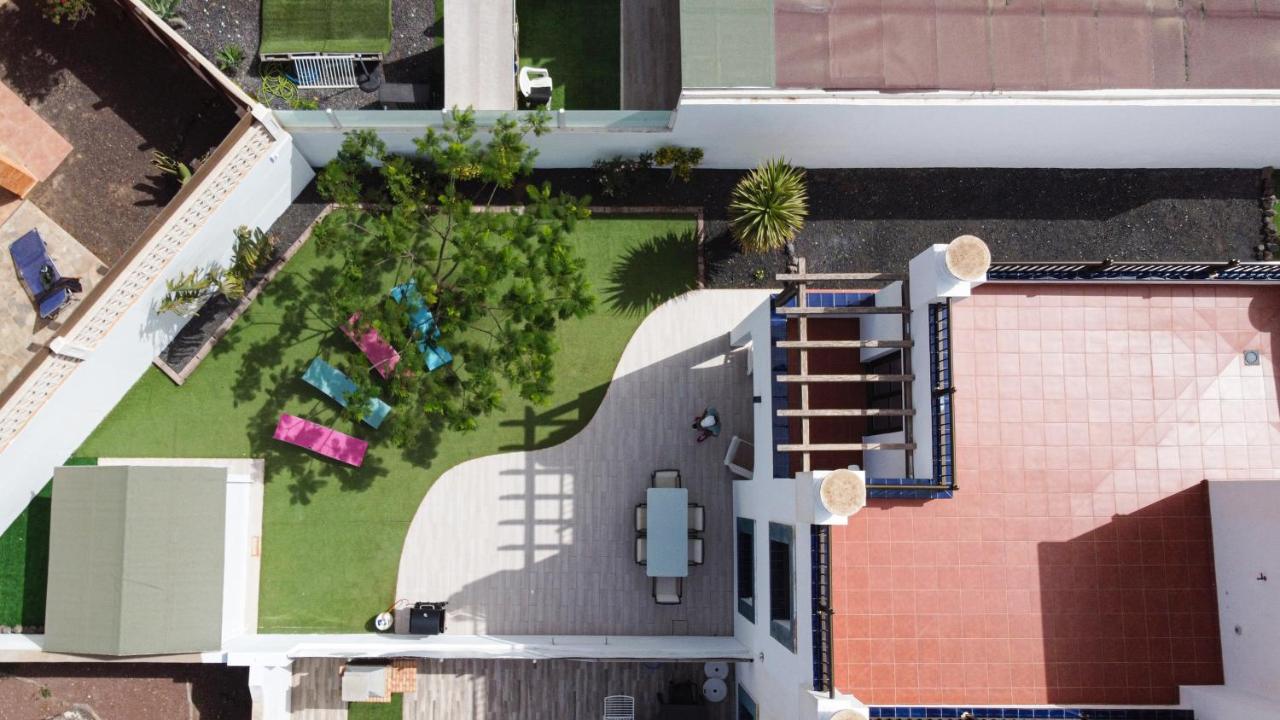 Villa Sol Y Paz, Espacioso Jardin Y Aparcamiento Коральео Экстерьер фото